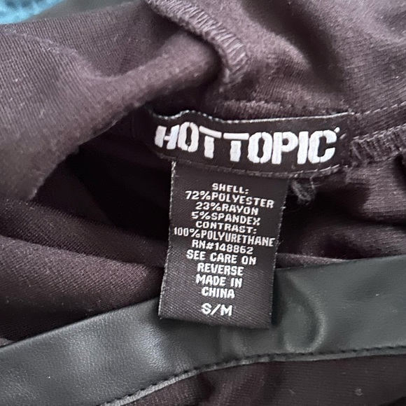 HOT TOPIC | RARE Hooded Bat Cape *EUC* - Picture 13 of 13